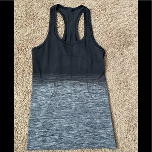 Lululemon swiftly tech ombre tank. Size 8